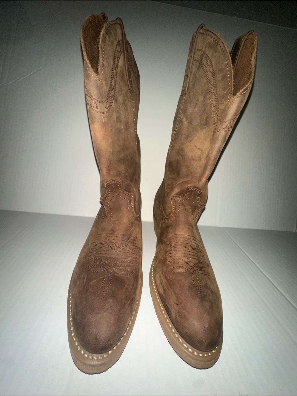 Men's Brown Suede Western Boots - Classic Pull-On Cowboy Style men’s size 9D